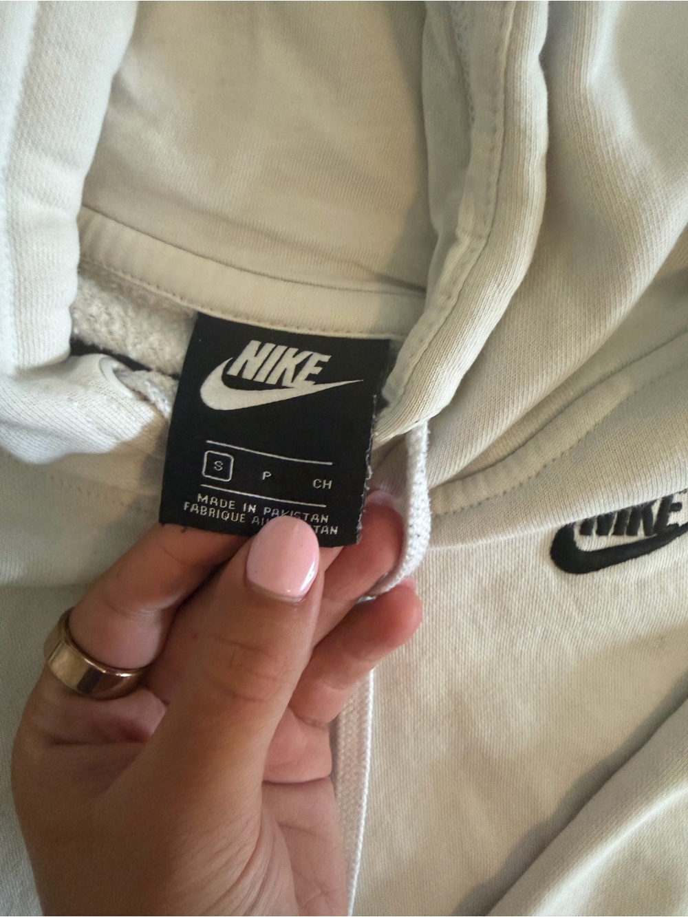 Nike White Men’s Pullover Hoodie with Black Swoosh - Picture 4 of 4